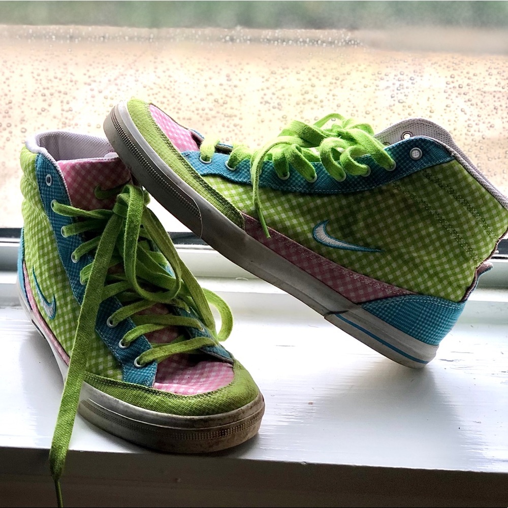 CUSTOM 𝐑𝐀𝐑𝐄 MULTICOLORED PLAID HIGH TOP NIKE